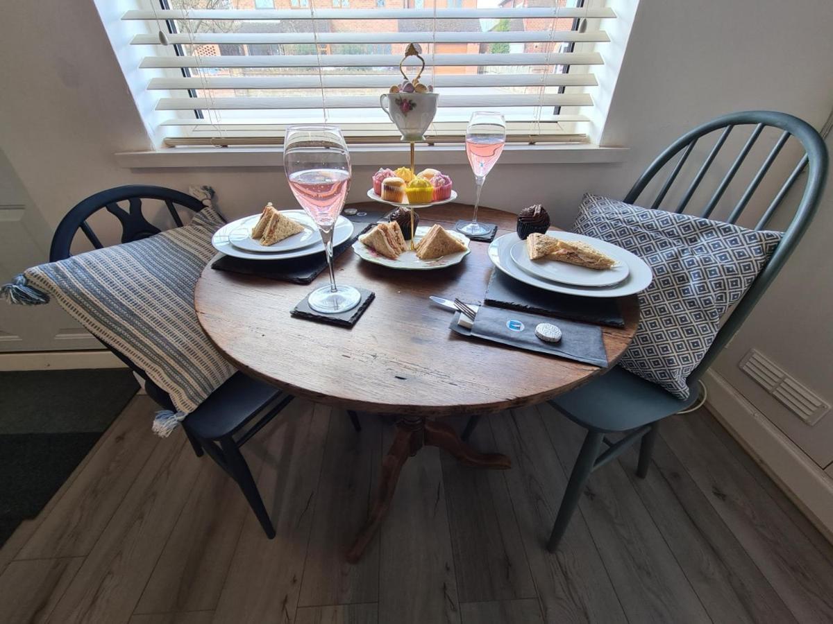 The Nook Villa Lichfield Buitenkant foto